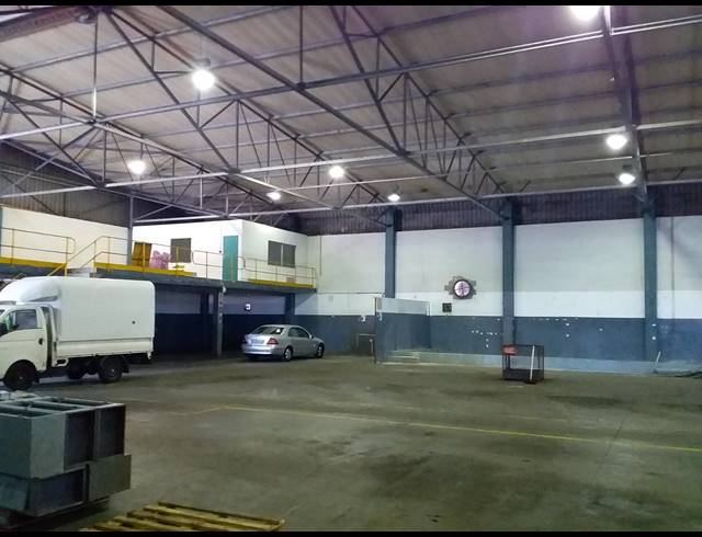 2,443M² WAREHOUSE RENTED IN EPPING INDUSTRIAL